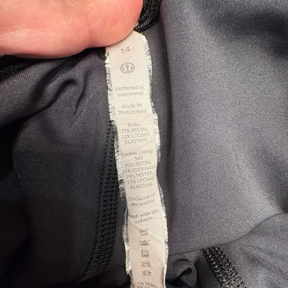 Lululemon Athletica Black Leggings - Picture 4 of 5